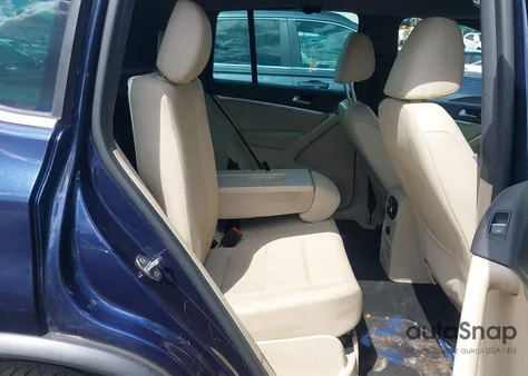 2016 Volkswagen Tiguan R-Line z USA, uszkodzony, nr VIN WVGAV7AX0GW606895